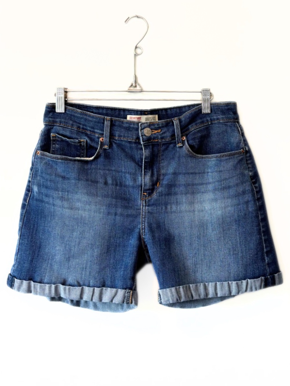 Signature Levi Strauss & Co. Mid-Rise Denim Shorts Size 28
